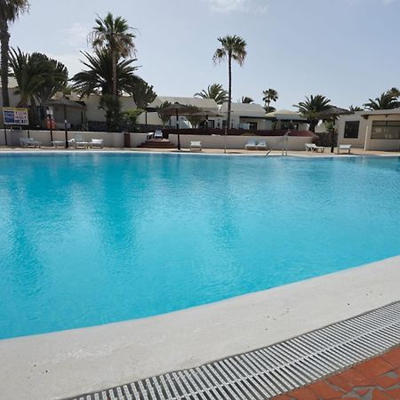 Bungalow Goa Pool View, Playa Roca Residence Sea Front Access - Free Ac - Wifi Costa Teguise Exterior foto